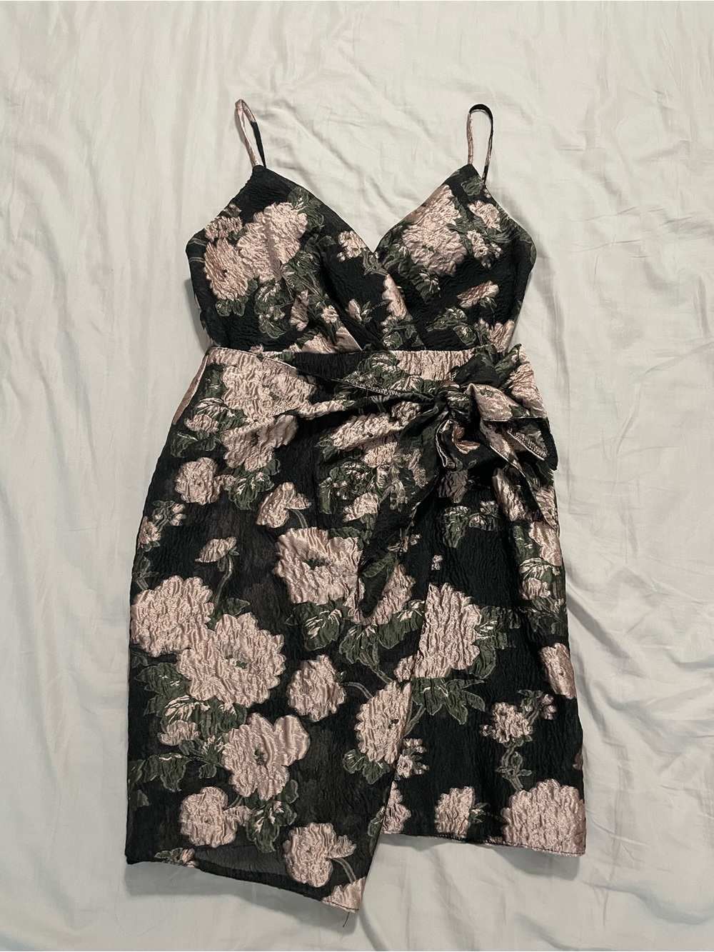 3/$30 Lulus Black Floral Tie-Waist Mini Dress with Blush Flowers